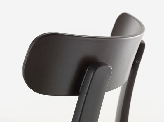 All Plastic Chair detail_web