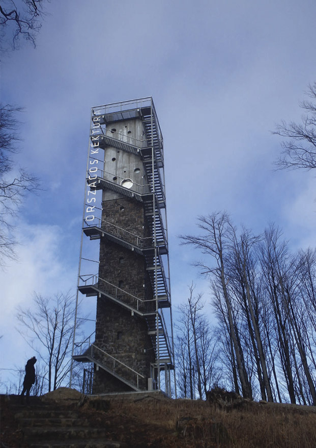 lookout-tower-in-galyateto-diariodesign-1