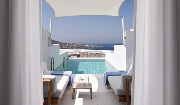 hotel Myconian Kyma lujo y tradicion en Grecia miconos  piscina Diariodesign 