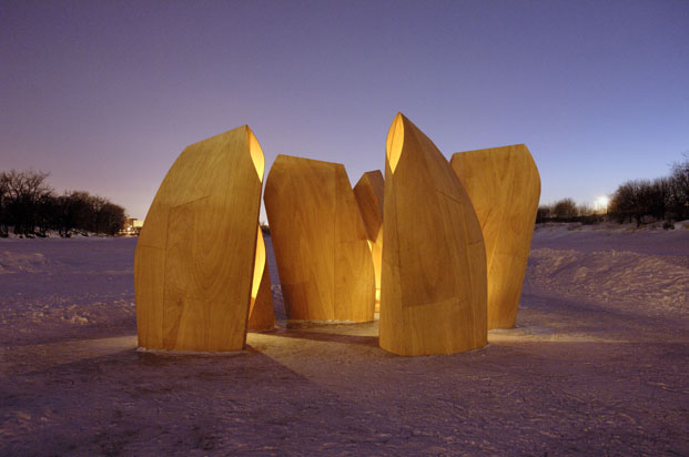 Refugios para patinaje sobre hielo de Patkau Architects en el Victoria and Albert Museum