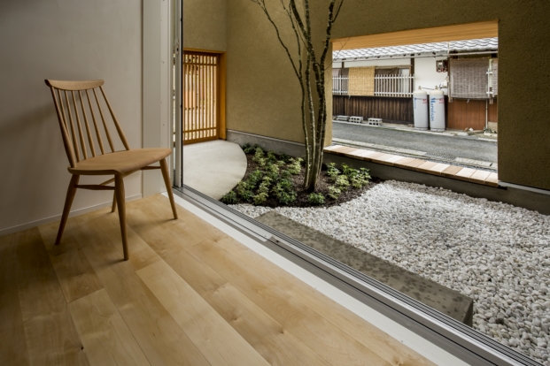 patio en la casa japonesa kyomachi diariodesign