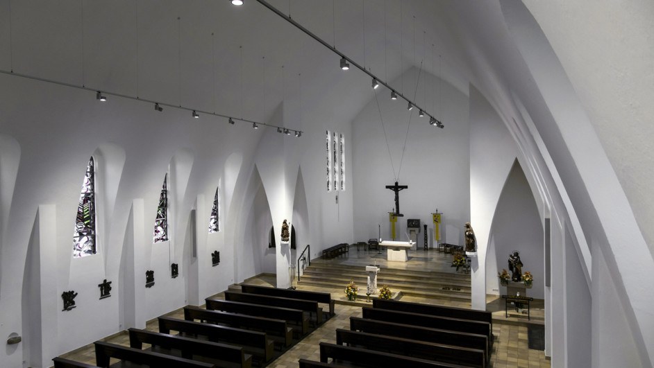 iluminación arquitectónica erco Kirche St Mariä Geburt Grevenbroich diariodesign