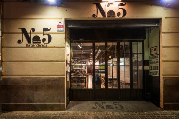 restaurante tematico burger garage en valencia diariodesign
