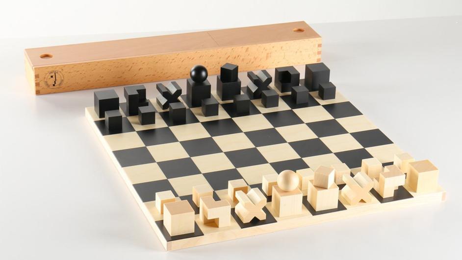 ajedrez Bauhaus Chess Set diseno de Josef Hartwig diariodesign