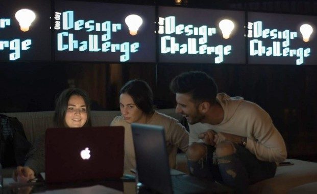Estudiantes participando en el Roca One Day Design Challenge diariodesign