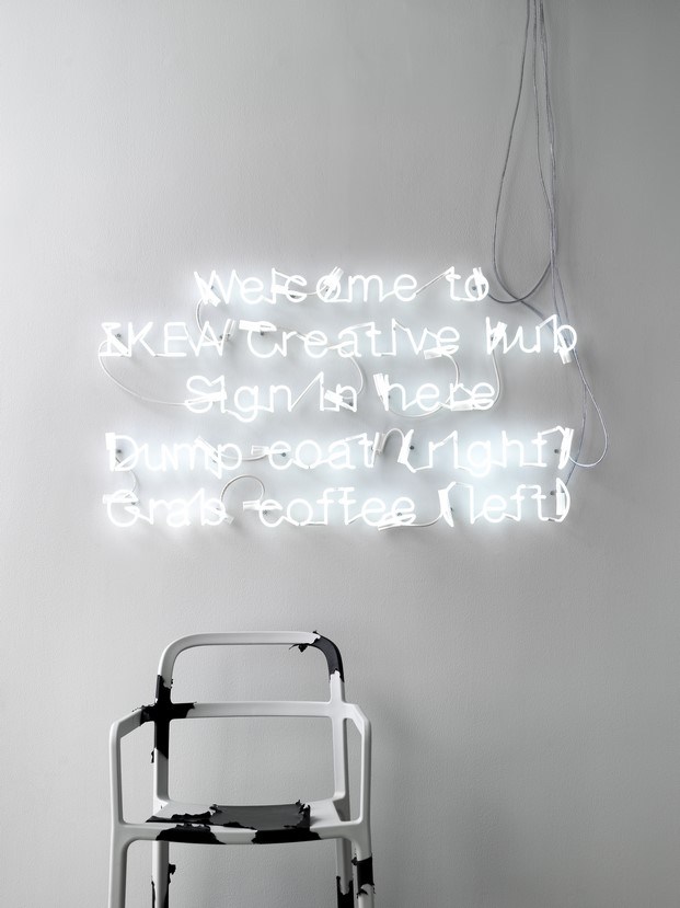 Ikea Creative Hub Malmö luces de neón en la pared