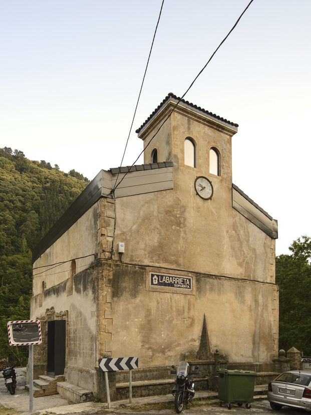 La Iglesia de Tas. Reforma casa en una ermita