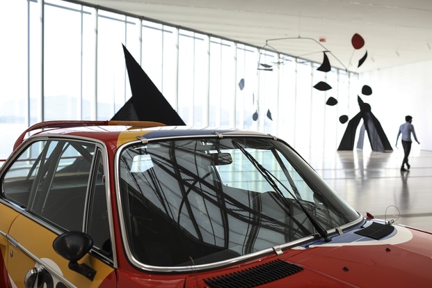 Móviles de Alexander Calder en el Centro Botín de Santander