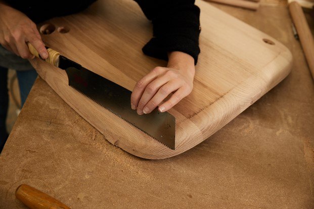 proceso de fabricación diseño en madera fugu jasper morrison para V&A Museum