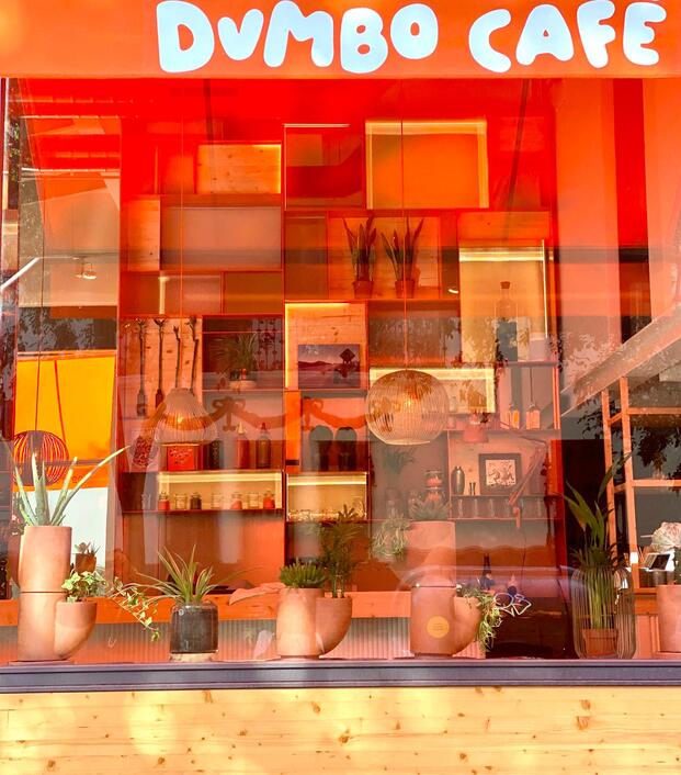 Dumbo Café. Grupo San Telmo. Barcelona. Interiorismo naranja