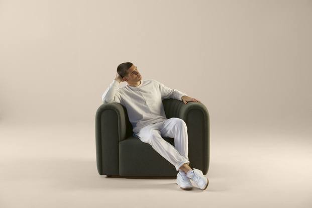 Sofá y sillón Core de la colección Void Matters de Sancal por Note Design Studio