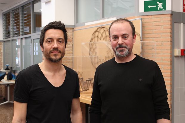 Raúl Climent y Xavi Calvo, de Estudio Menta, son docentes en la Escuela de Diseño del CEU. Calvo es antiguo alumno de la Escuela y es director general de la World Design Capital Valencia 2022 