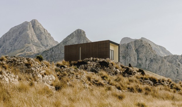 Casa prefabricada Liten. Cabaña sostenible y eficiente de Onarc.