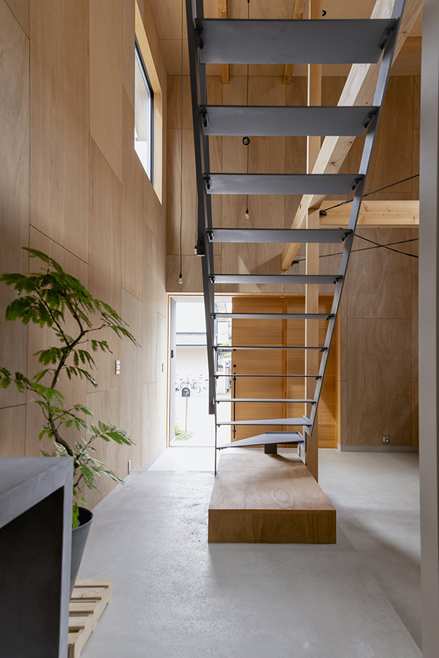 Iwakurahouse, la casa en Kioto que crece con su propietario. De Alts Design Office