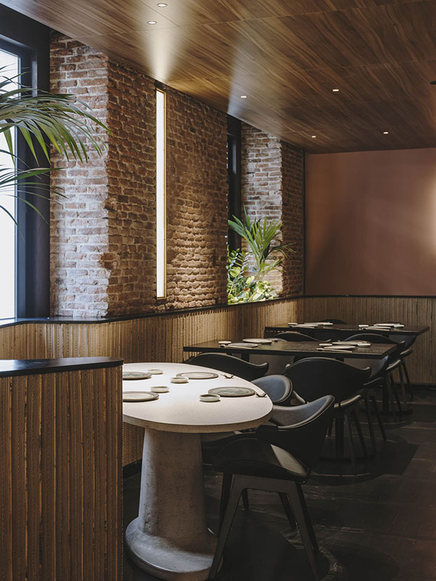 Nuevo restaurante NOMO Braganza en Madrid diseñado por Cirera Studio