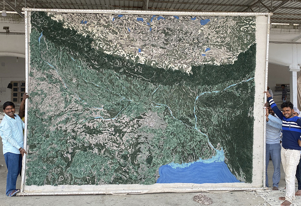 Selección Diariodesign: top 10 alfombras. tendencias 2021. Alfombra Plastic Rivers Ganges, de  Álvaro Catalán de Ocón y Mapi Millet 