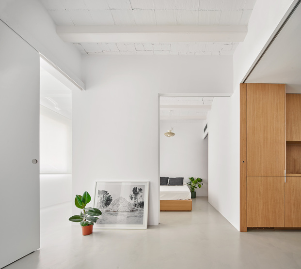 9 ejemplos de puertas correderas para ganar espacio en el hogar