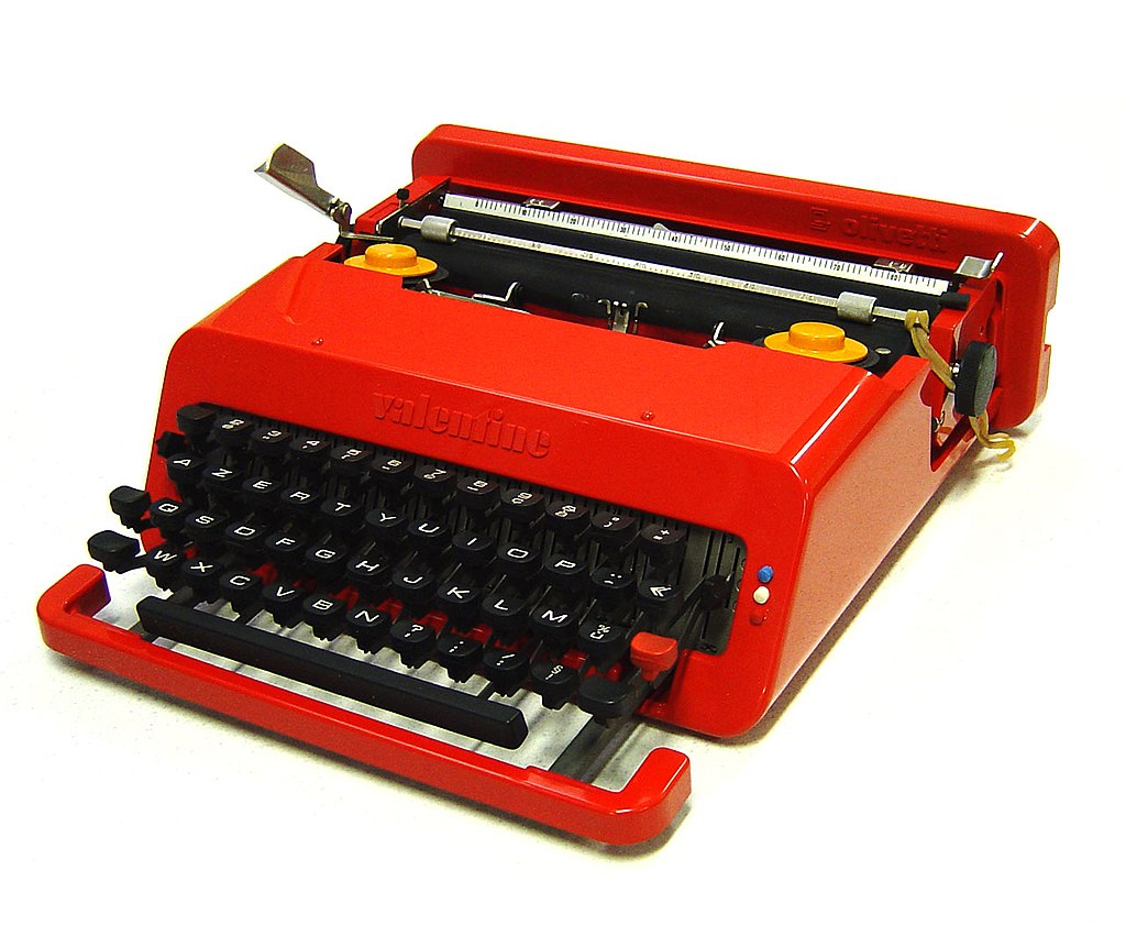 La Asociación de Diseño Industrial ADI-FAD acaba de abrir la convocatoria para la próxima edición de los Premios ADI 2022. Máquina de escribir Olivetti Valentine. Delta de Oro 1969.