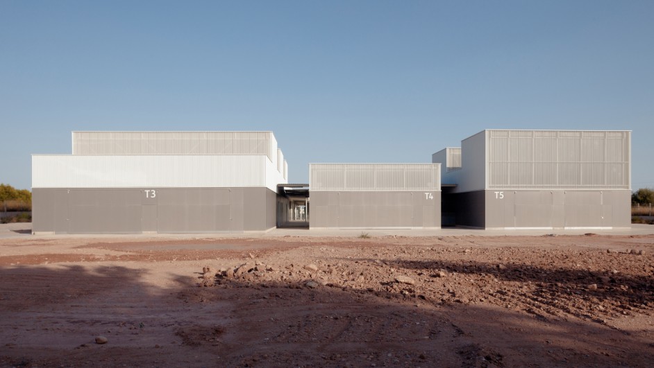 Nueva Sede de la Fundación Laboral de la Construcción de la Comunidad Valenciana. MRM arquitectos. Premio ASCER Arquitectura 2021