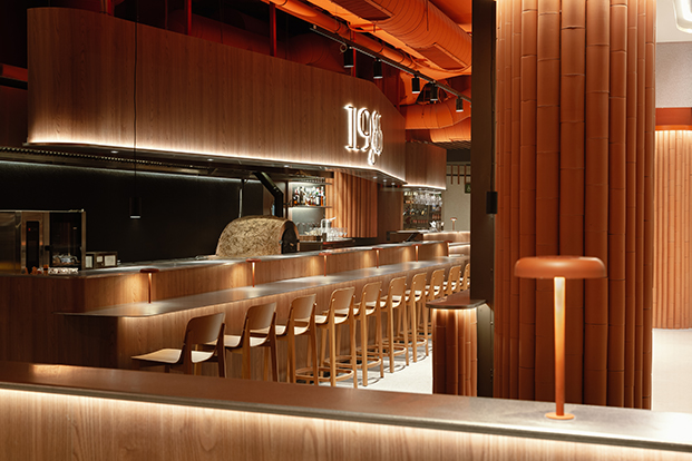 Stone Design diseña el nuevo restaurante 19.86 by Rubén Arnanz de cocina castellana en Madrid, ubicado en la Galería Canalejas.