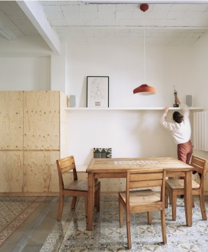 general-casa-atzur-arquitectura-muebles-madera-suelos-hidraulicos-diariodesign