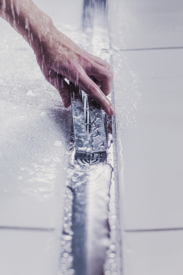 Canal de ducha ACO ShowerDrain S+ fácil de limpiar y minimalista
