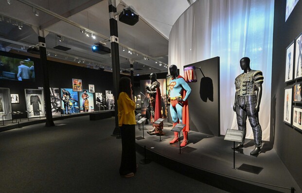 Exposición Cine y moda de Jean Paul Gaultier en Caixaforum Barcelona