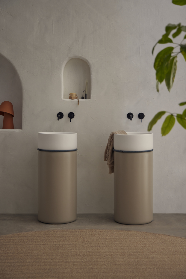 Los nuevos lavabos Tempo de Sanycces x Jorge Herrera, una representación perfecta de la simplicidad mediterránea.