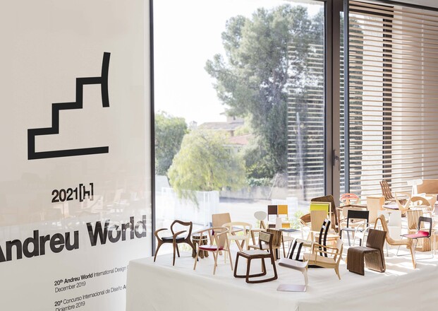 Exhibición de sillas del Concurso Internacional de Diseño Andreu World.
