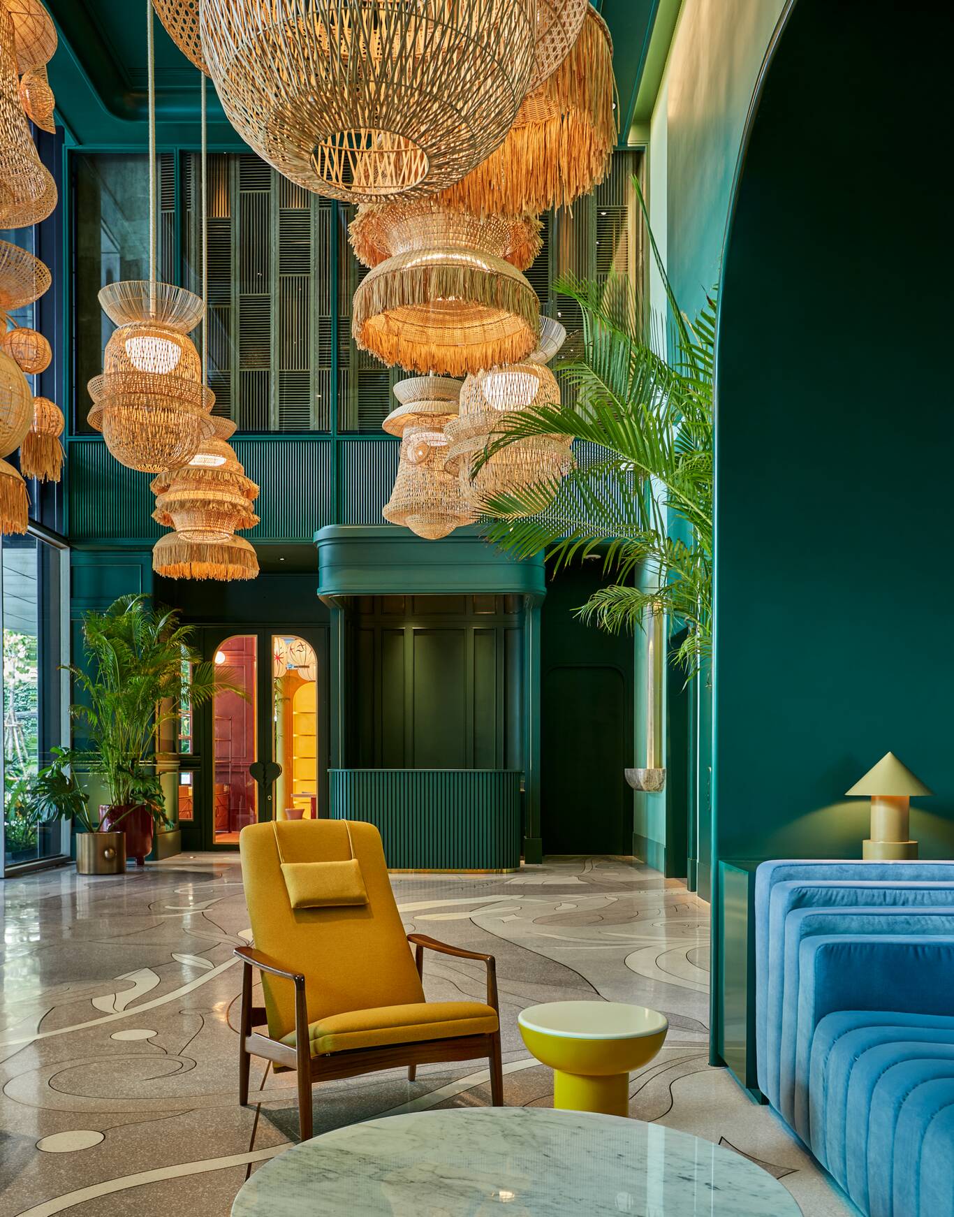 Jaime Hayón ha diseñado el hotel más "instagrameable" de Bangkok, lámparas de fibras