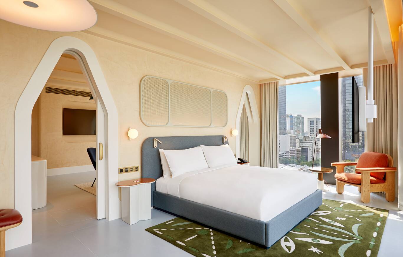 habitación de hotel original, Jaime Hayón, hotel en Bangkok, alfombra verde con dibujos