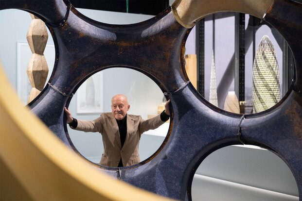 Norman Foster en su exhibición del Centre Pompidou París