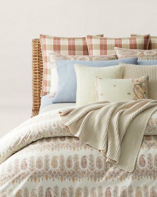 Cama de lujo, sábanas de lujo, sábanas Ralph Lauren. cama romántica