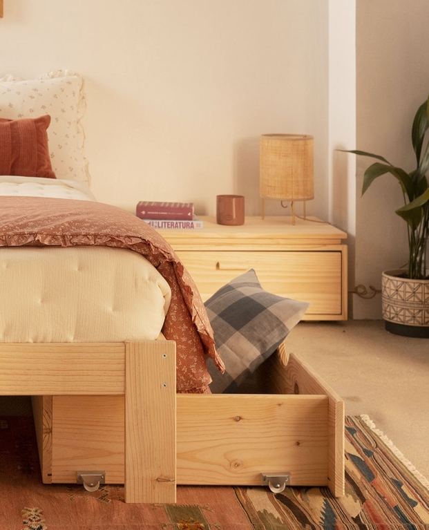 cama de madera con cajones, cama de madera de pino, muebles LUFE
