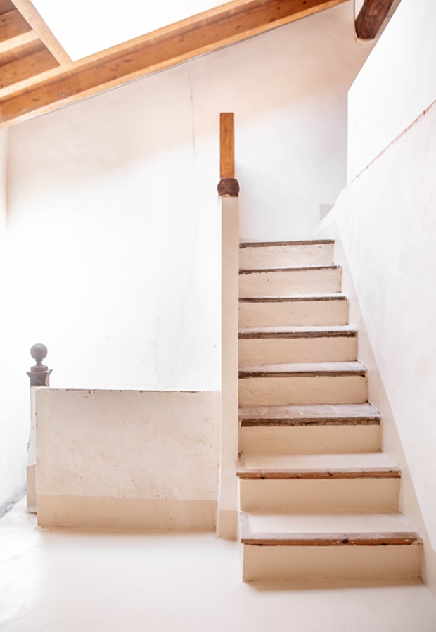 vilafames-cubierta-teresa-carrau-diariodesign-escaleras