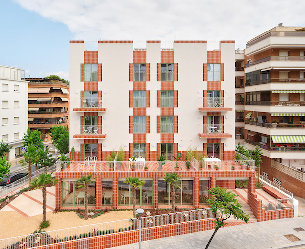 Apartamentos casa balcones ventanas 