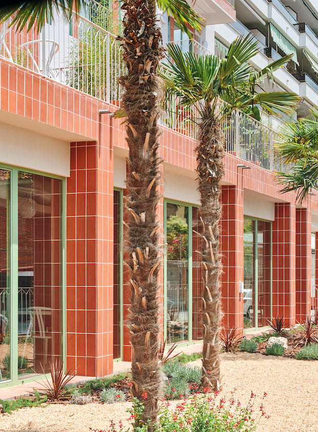  Salou jardin palmeras ceramica porche